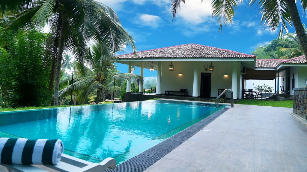 ¿Cuánto cuesta tener una piscina en tu casa?